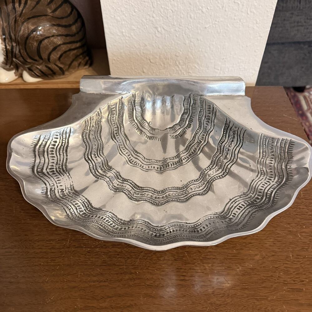 Vintage Wilton RWP Armetale Pewter Clamshell Trinket/Soap Dish